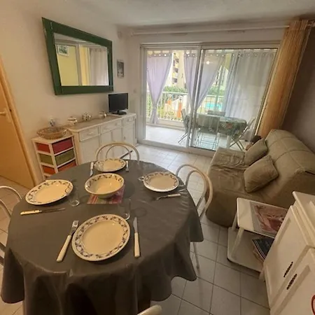 아파트 T2 Cabine, Piscine, Parking, Pres Cap D'agde - Fr-1-749-76 *
